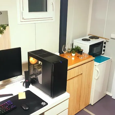 Cosy Novi Sad Loft Ii - Jakuzzi, Sauna, Reserved Parking Apartment