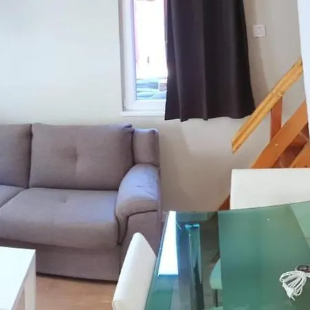 Cosy Novi Sad Loft Ii - Jakuzzi, Sauna, Reserved Parking Petrovaradin